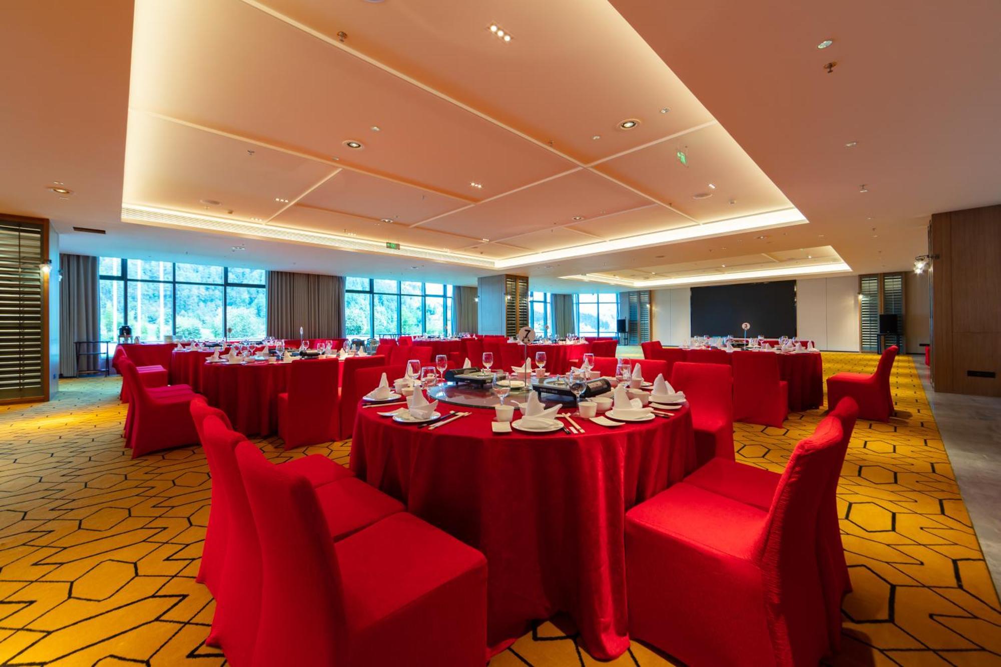 Wyndham Grand Plaza Royale Hot Springs Fenghuang酒店 外观 照片
