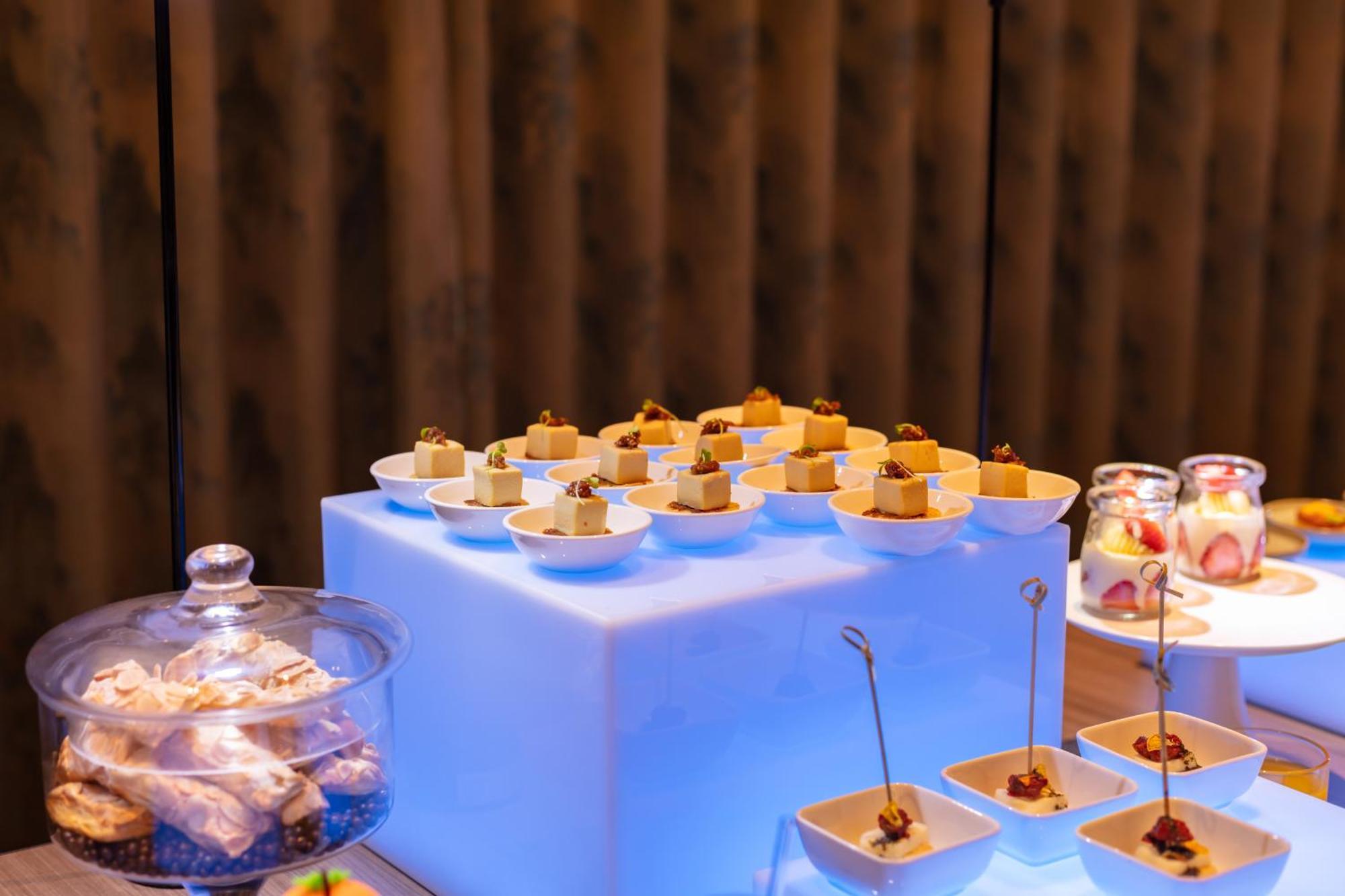 Wyndham Grand Plaza Royale Hot Springs Fenghuang酒店 外观 照片